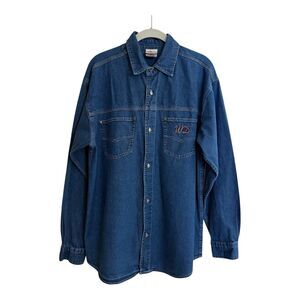 Vintage Disney Store Denim Shirt Mens Size Medium Mickey Embroidered Walt Studio